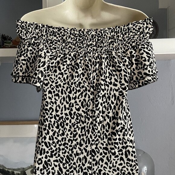 Anthropologie Kyra Off-The-Shoulder Leopard Wide Leg Jumpsuit - Picture 5 of 6